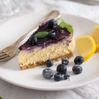 baked cheesecake with lemon curd