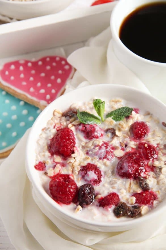 Homemade Muesli Mix without Sugar or Oil