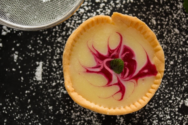 mini pie shells with raspberries