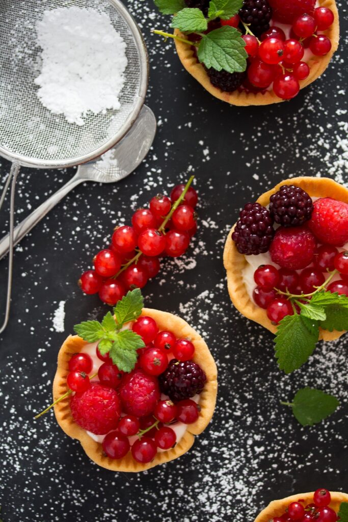 blackberry raspberry mini tarts