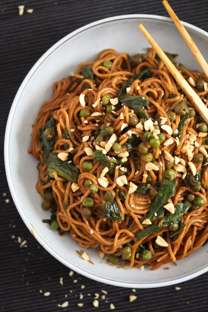 soy-sauce-peanut-butter-noodles-with-spinach