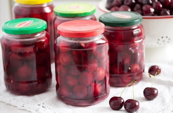 how to preserve cherries in a jar