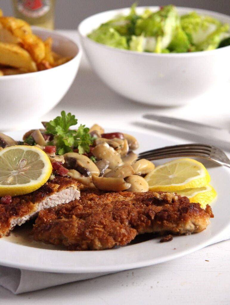 Jägerschnitzel recipe with hunter sauce