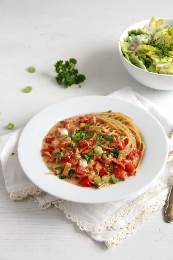 Spaghetti with Skinny Green Onion Sauce