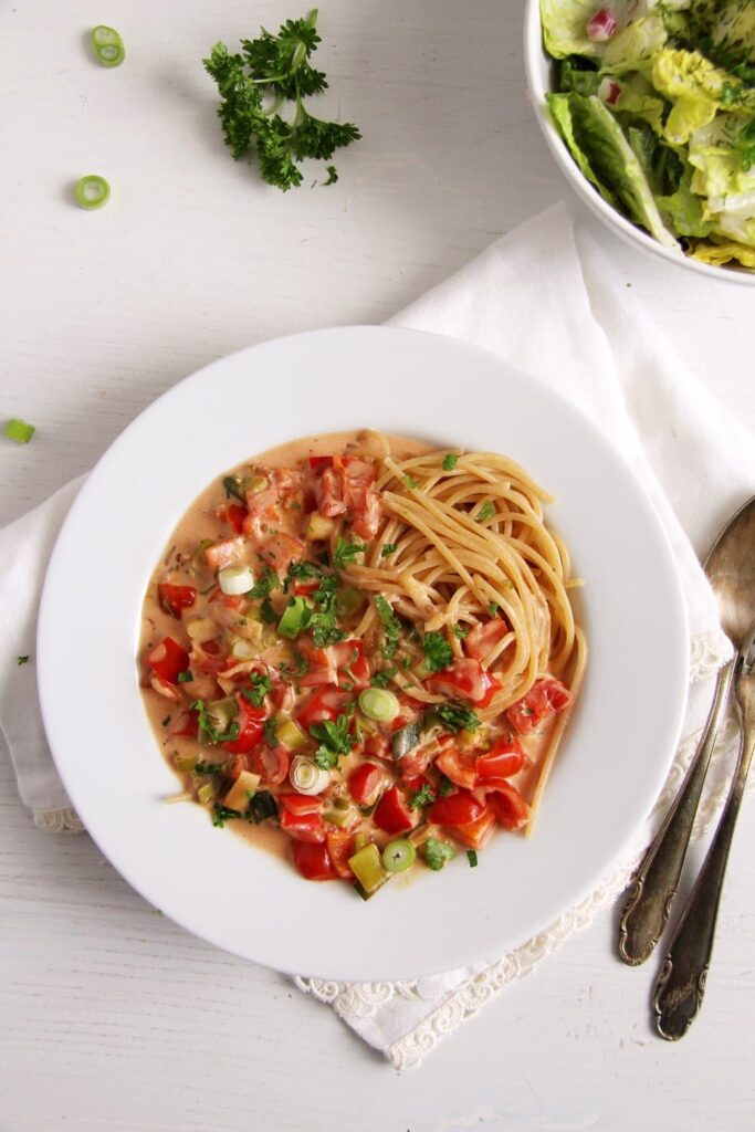 Spaghetti with Skinny Green Onion Sauce