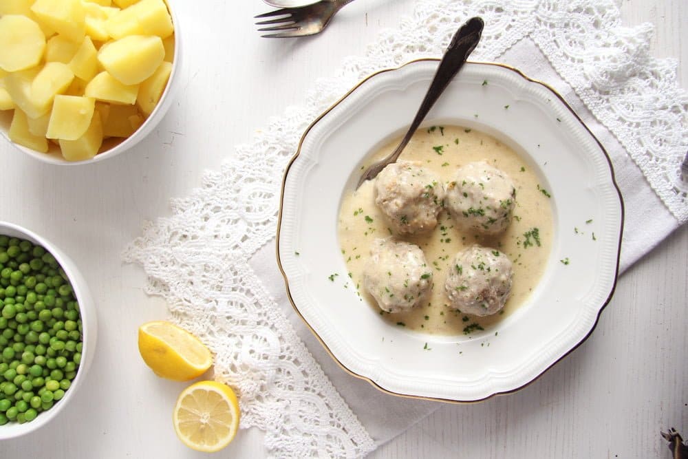 klopse recipe with capers and white sauce