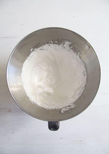beaten egg whites and sugar in a large bowl.