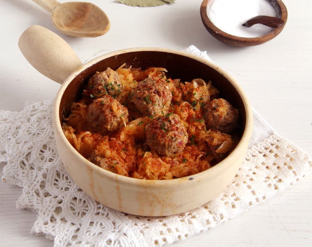 sauerkraut stew with meatballs 