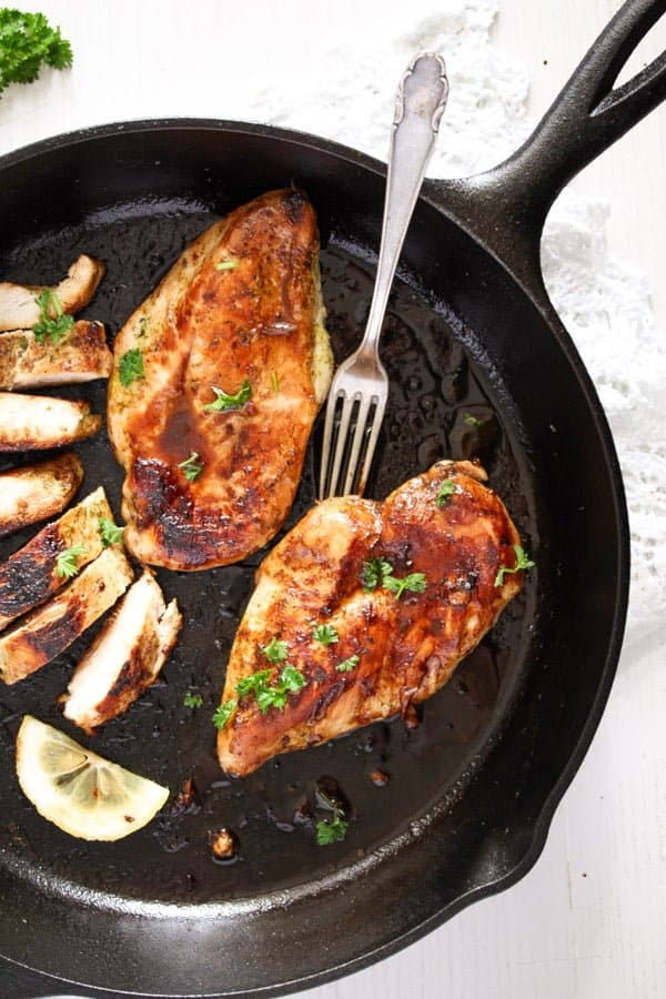 A divided skillet that lets you cook two single-serving dishes