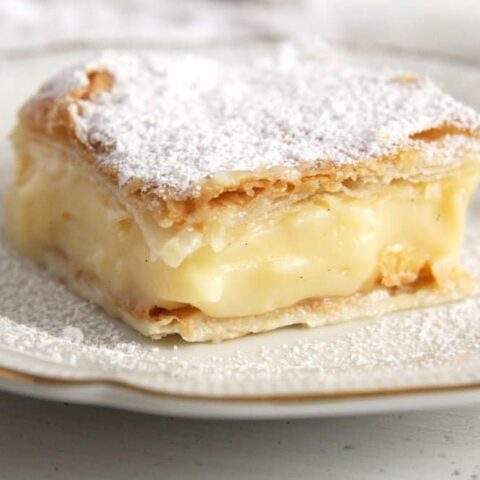 Cremeschnitte Romanian Vanilla Cream Pie cremsnit 480x480 Cremeschnitte Romanian Vanilla Cream Pie