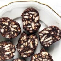 romanian chocolate salami with biscuits