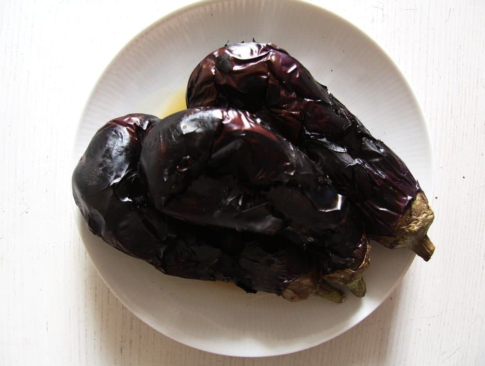 how to roast eggplants for salad vinete