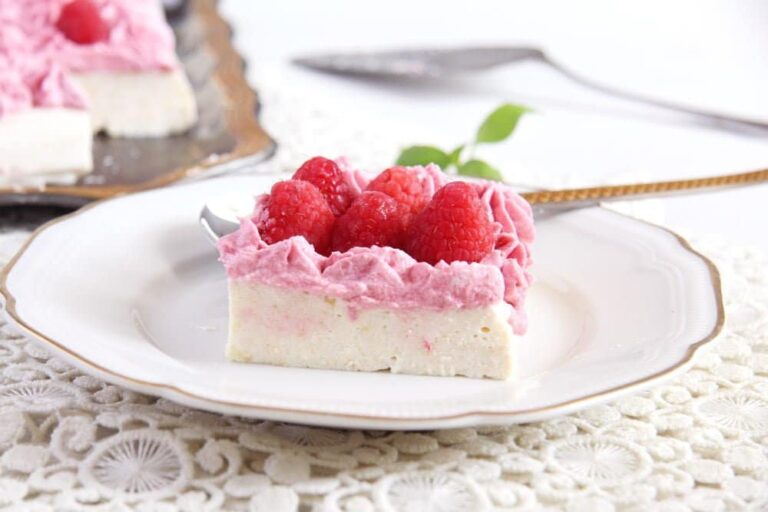 No Bake Ricotta Sour Cream Cheesecake with Raspberries