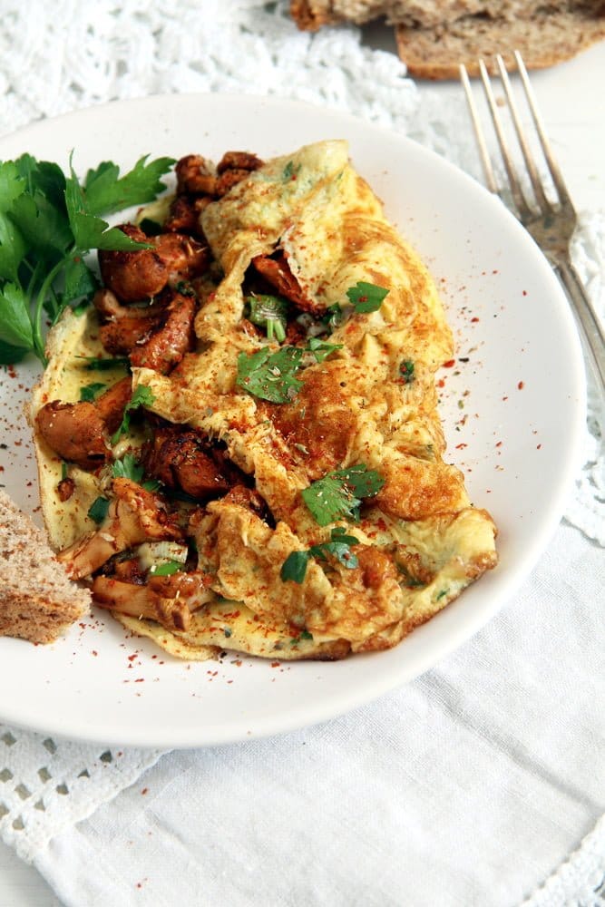 chanterelle omelet with herbs