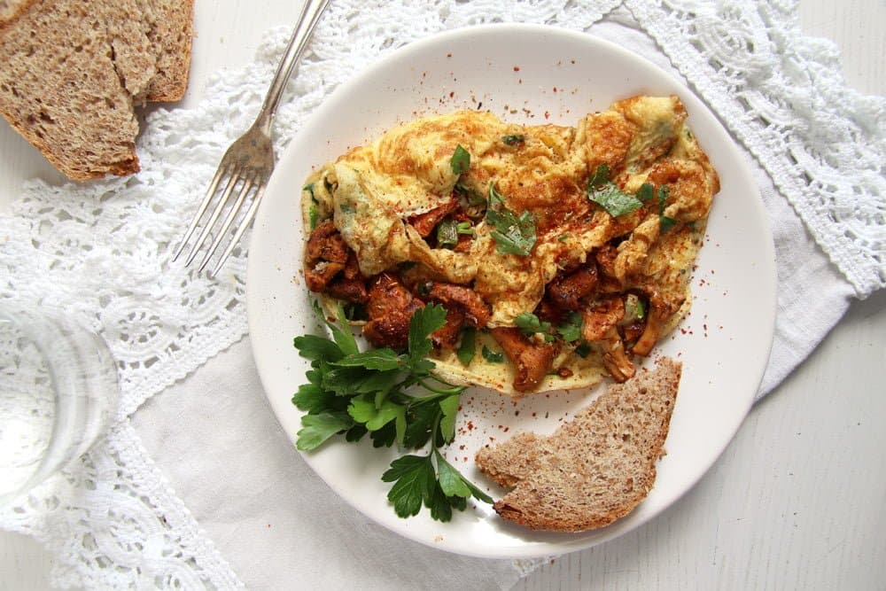 chanterelle omelet with herbs