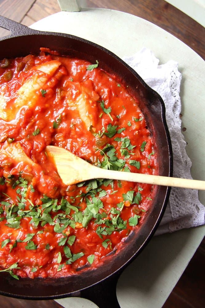 skillet fish with tomato sauce