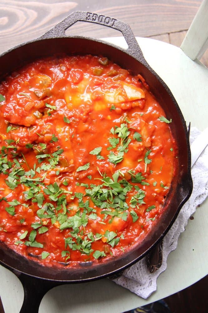 skillet fish with tomato sauce