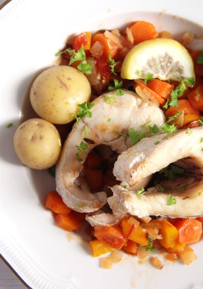 Oven-Baked Pike with Vegetables and White Wine