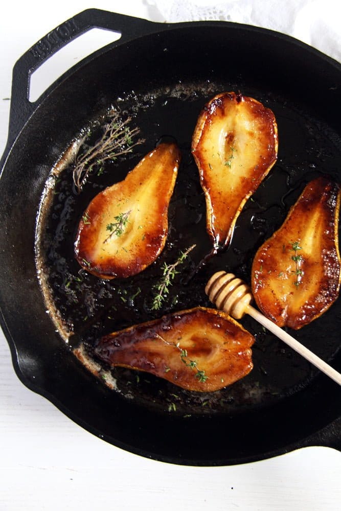 Roasted pears with balsamic and honey