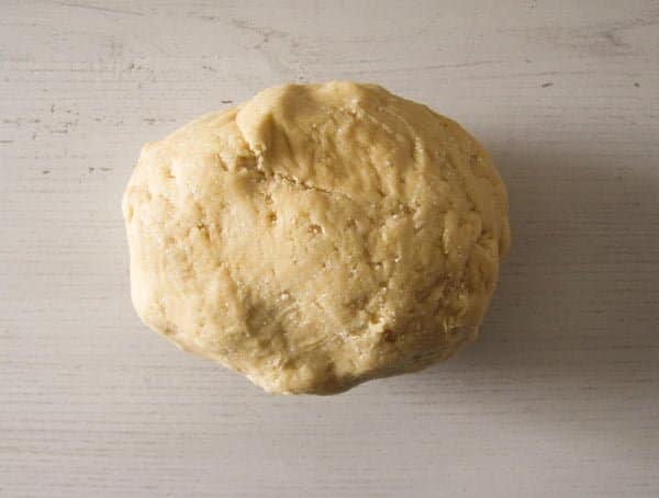 a ball of cheese pastry for making pretzel