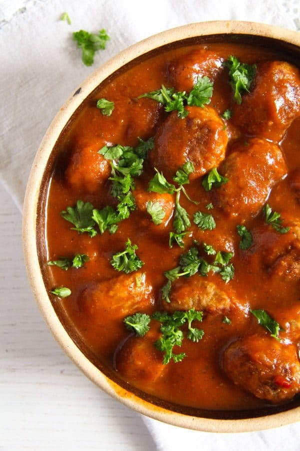 pork meatballs in tomato sauce