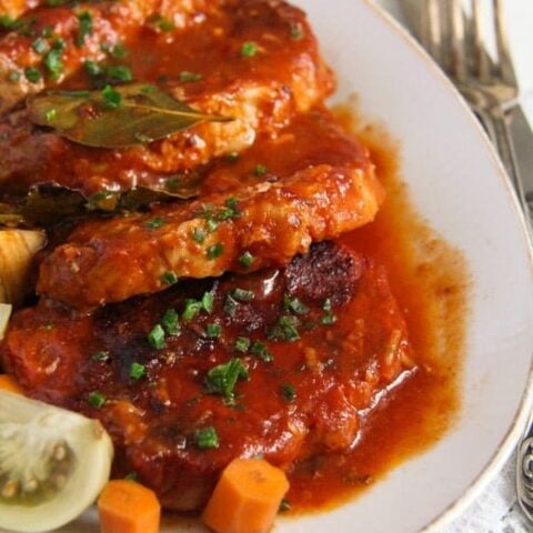 pork in tomato sauce romanian