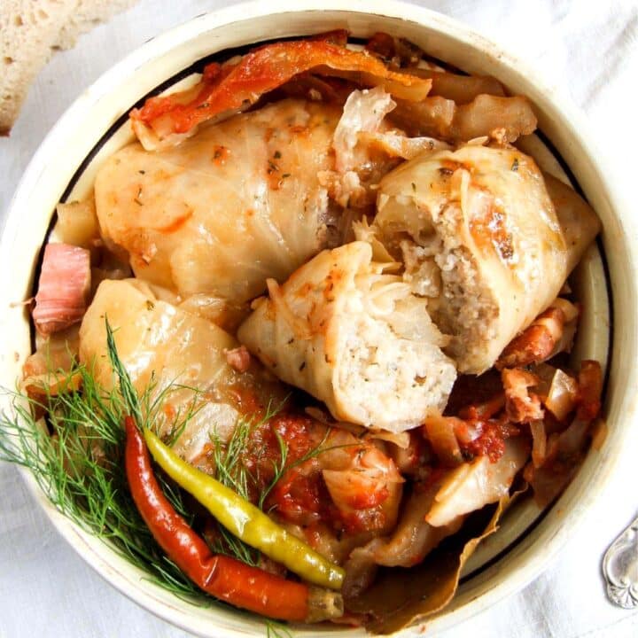 romanian sarmale cut in a traditional bowl.