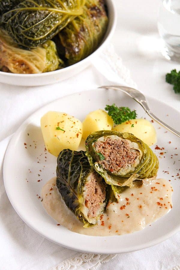 Easy Stuffed Savoy Cabbage with Minced Meat – German Recipe