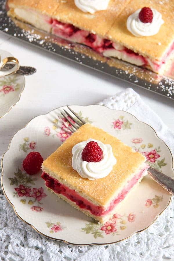 lemon curd raspberry cake