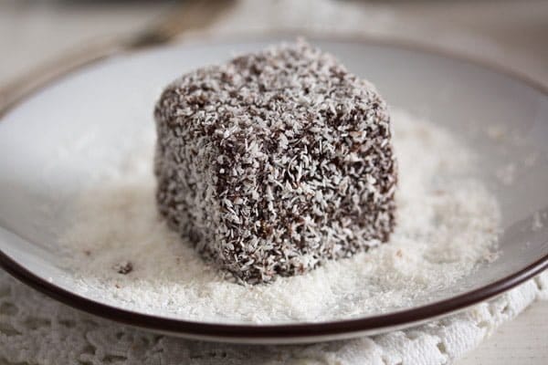 Lamington Cake – Australian Lamington Chocolate Cake Recipe