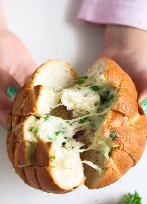 baked mozzarella bread rolls