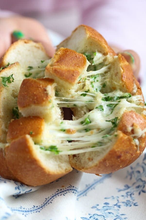 pull apart bread with cheese