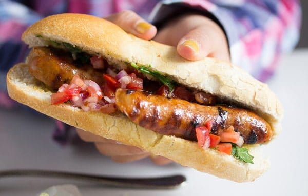 choripan con chimichurri sandwich