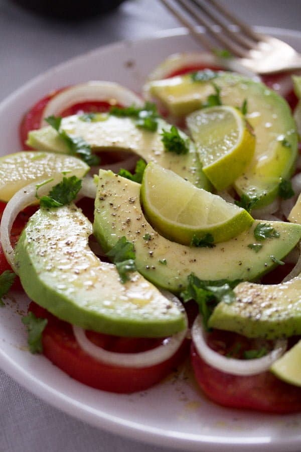 tomato avocado onion salad