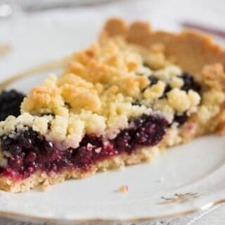 berry crumble pie slice