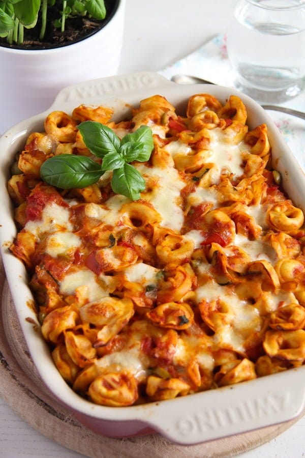 baked tortellini recipe with tomatoes and mozzarella