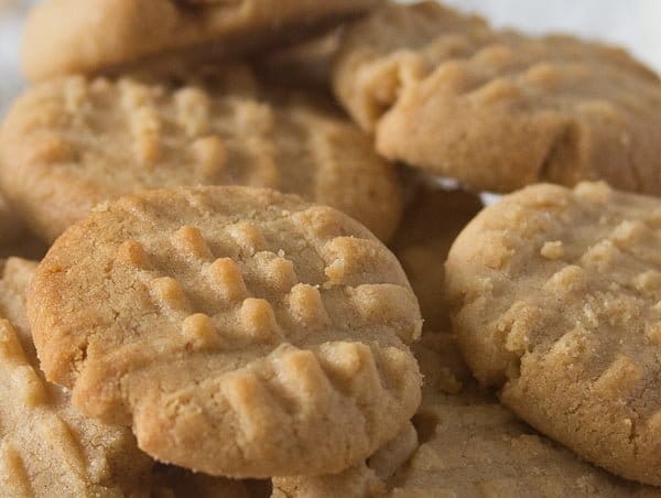 peanut butter cookies from scratch