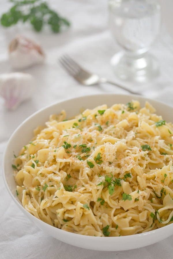 buttered noodles with garlic buttered noodles with garlic 4 Buttered Noodles with Garlic and Parmesan