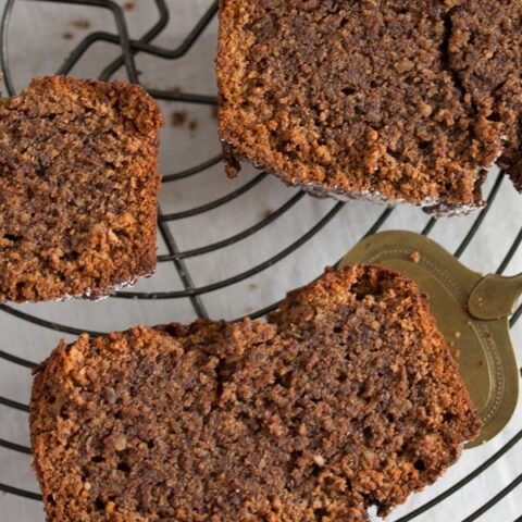 cake with breadcrumbs and hazelnuts