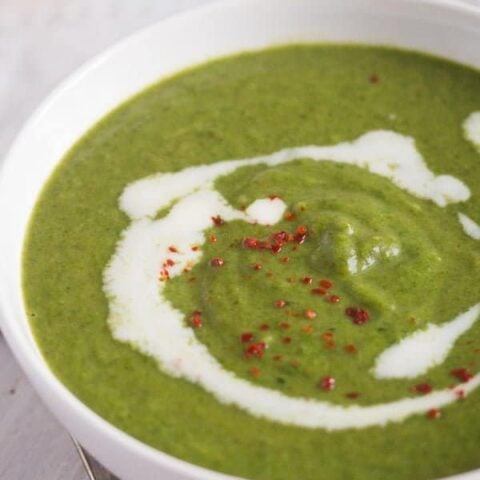 easy broccoli soup with coconut millk and spinach
