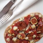 flatbread pizza with figs and goat cheese.