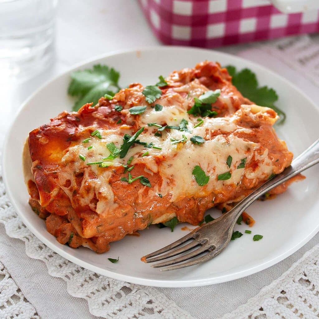 Creamy Red Sauce Enchiladas with Chicken - Where Is My Spoon