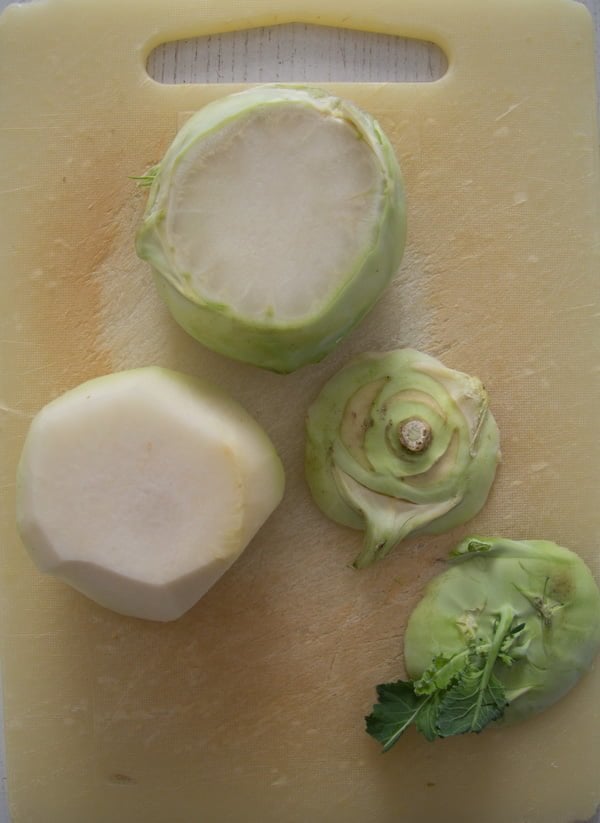 how to peel kohlrabi