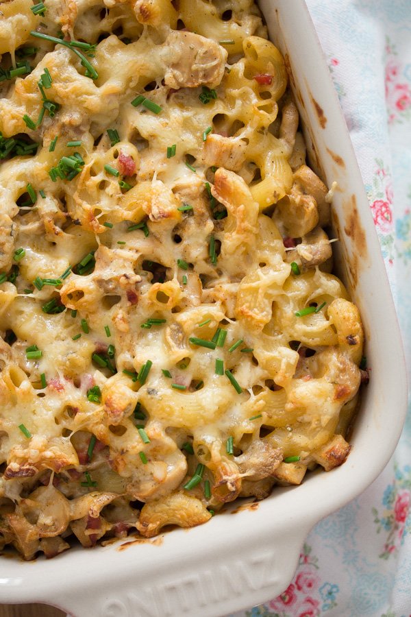 chicken and bacon pasta bake