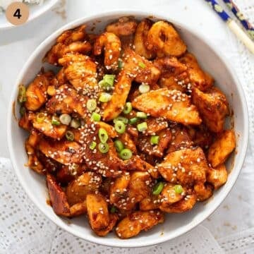 serving chicken breast with gochujang sauce in a bowl.