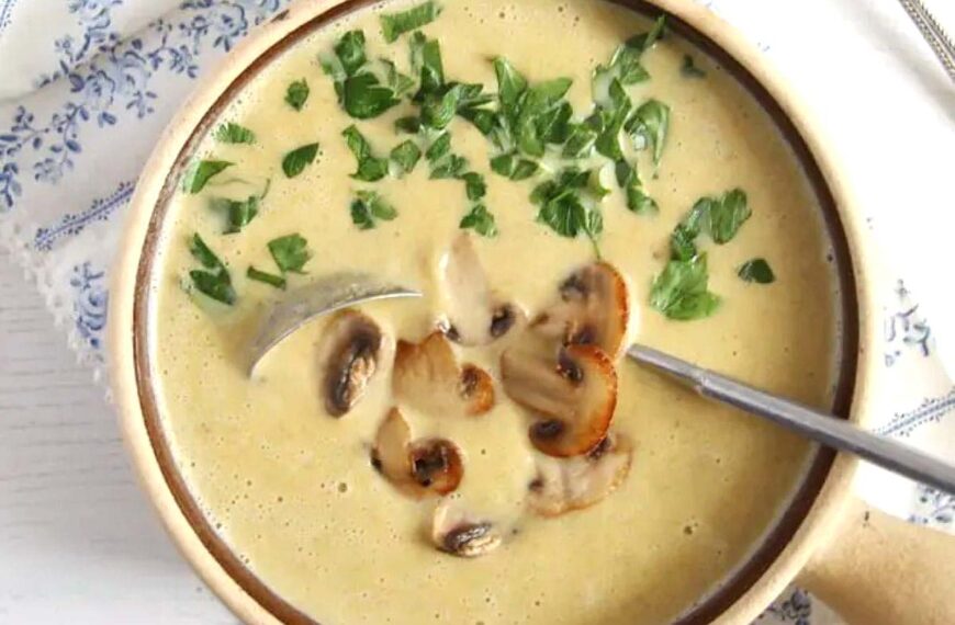 Healthy Mushroom Soup (No Cream)
