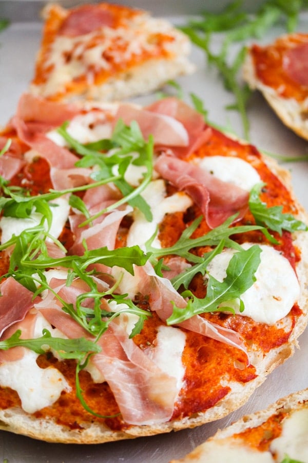 flatbread pizza with mozzarella and prosciutto