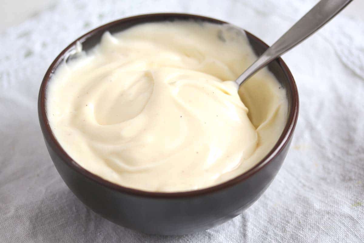 whole egg mayonnaise recipe made with a blender