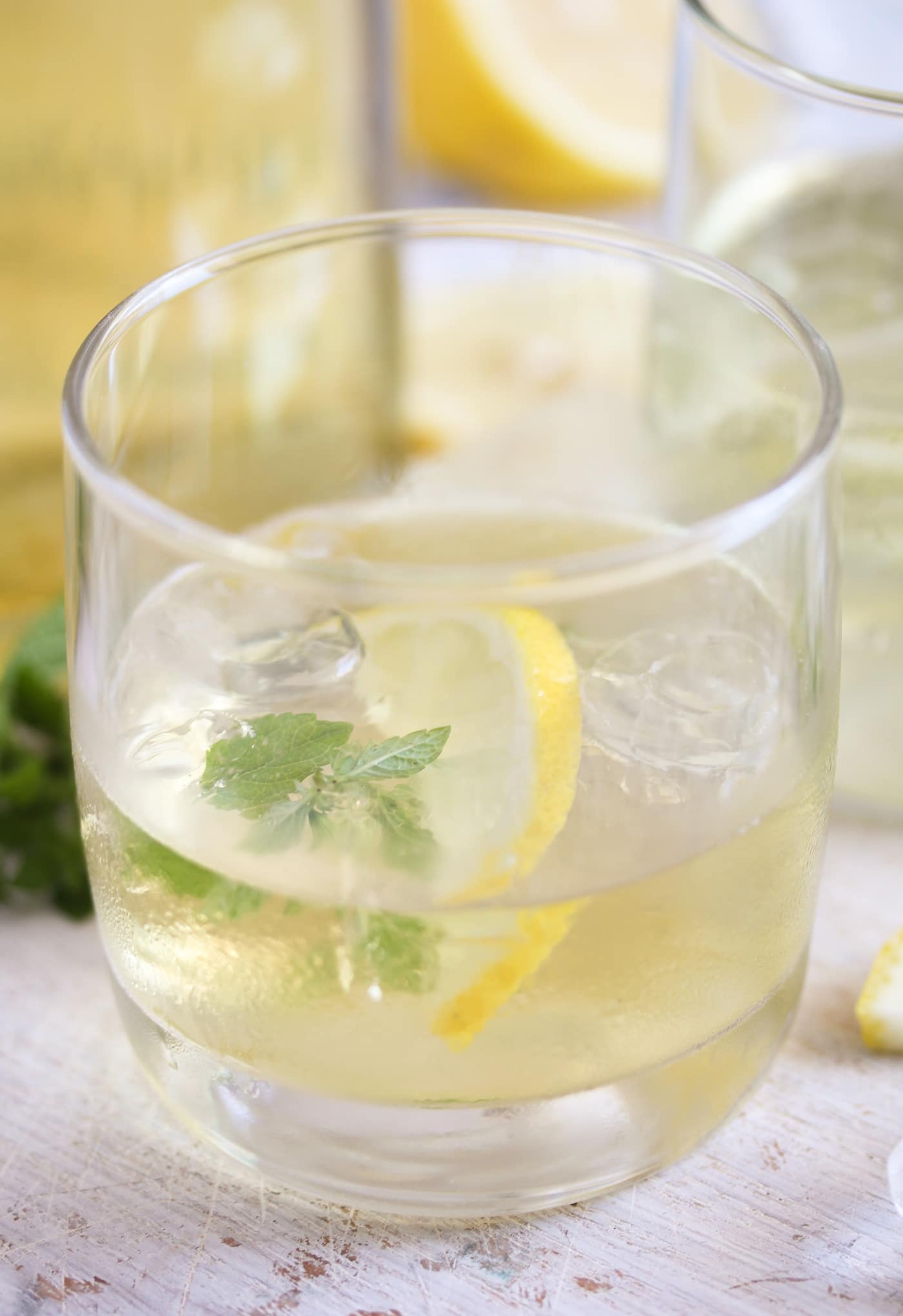 gin with lemon on the rocks.