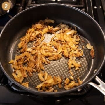 Hungarian lecso recipe, step 2: saute onions until deeply golden.